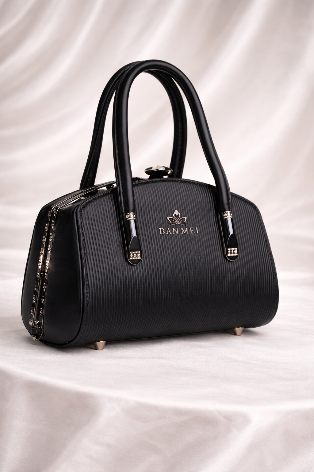 Luxury black embossed leather handbag with crystal clasp and silver frame - Silslah Store