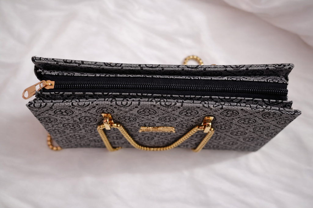 Premium quality and reasonable handbag, shoulder bag with gold detailing for ladies 