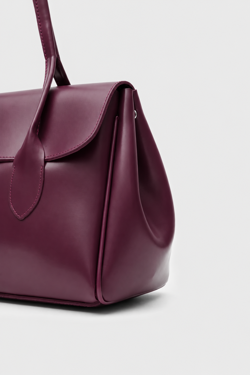 The Classic Burgundy Tote Bag - Silslah